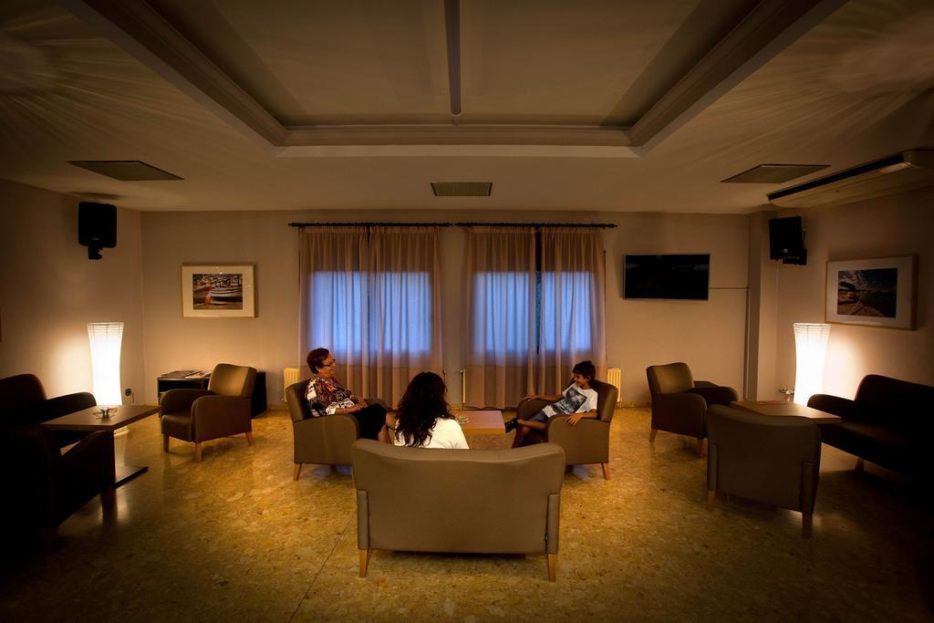 Hotel Beri Llança Εξωτερικό φωτογραφία