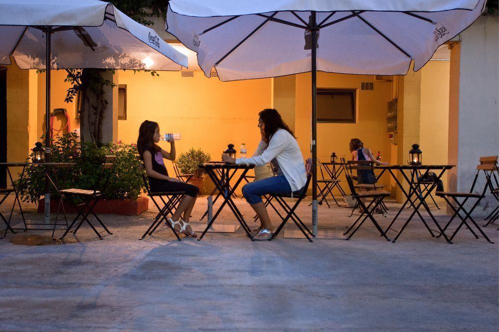 Hotel Beri Llança Εξωτερικό φωτογραφία