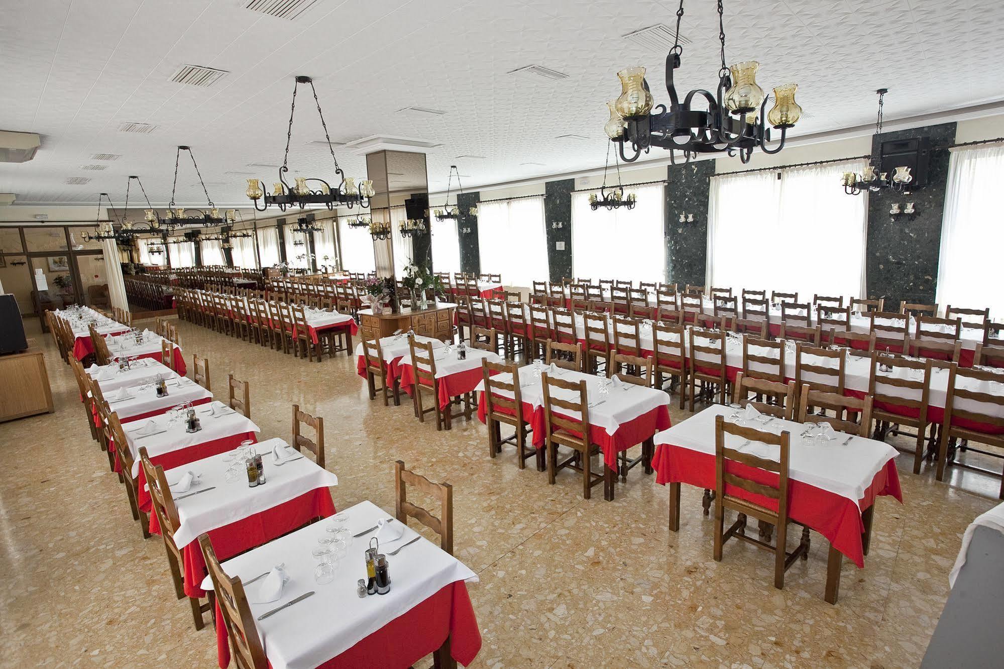 Hotel Beri Llança Εξωτερικό φωτογραφία