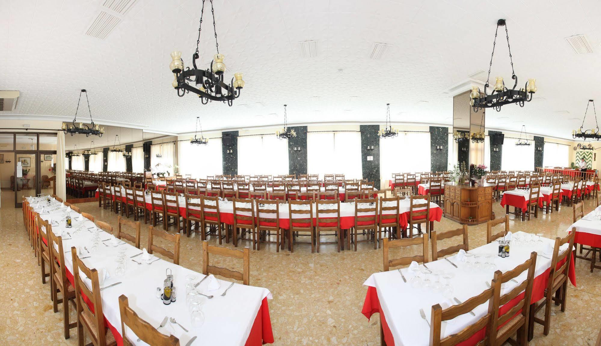 Hotel Beri Llança Εξωτερικό φωτογραφία