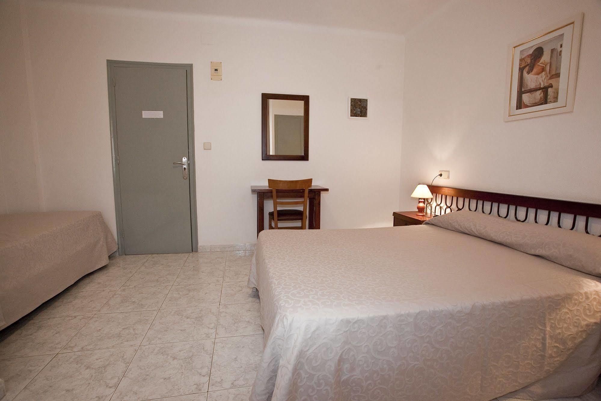 Hotel Beri Llança Εξωτερικό φωτογραφία