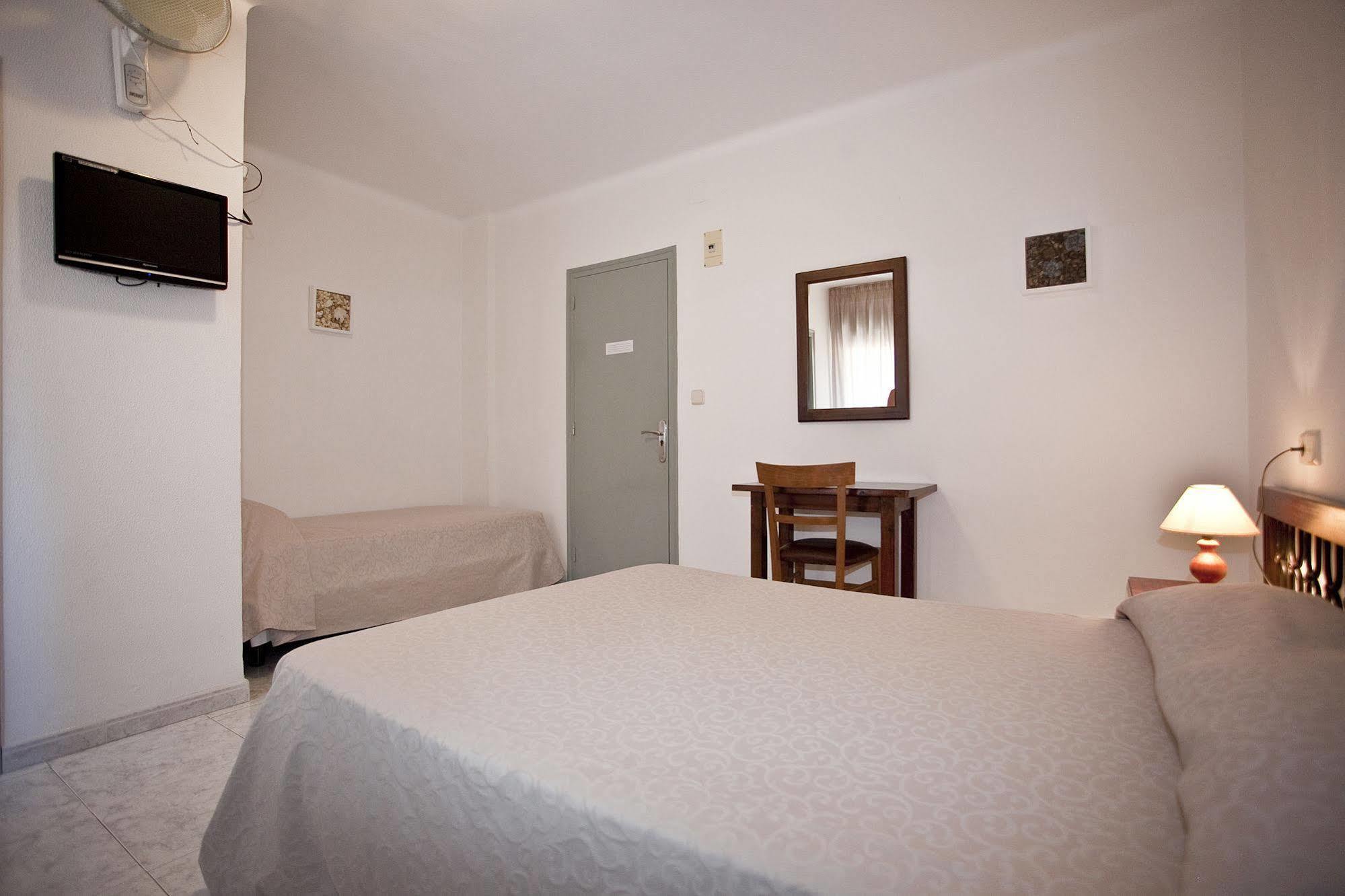 Hotel Beri Llança Εξωτερικό φωτογραφία